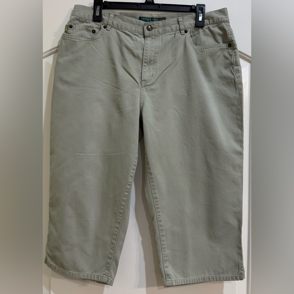 Ralph Lauren Women’s Mint Green Capris